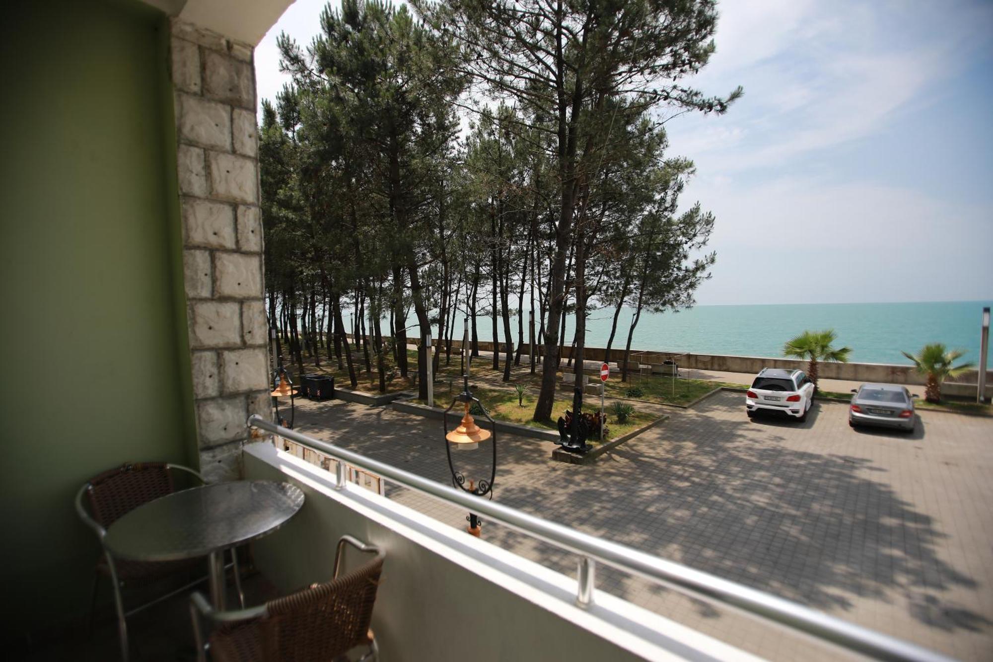 Green House Hotel Kobuleti Exterior photo